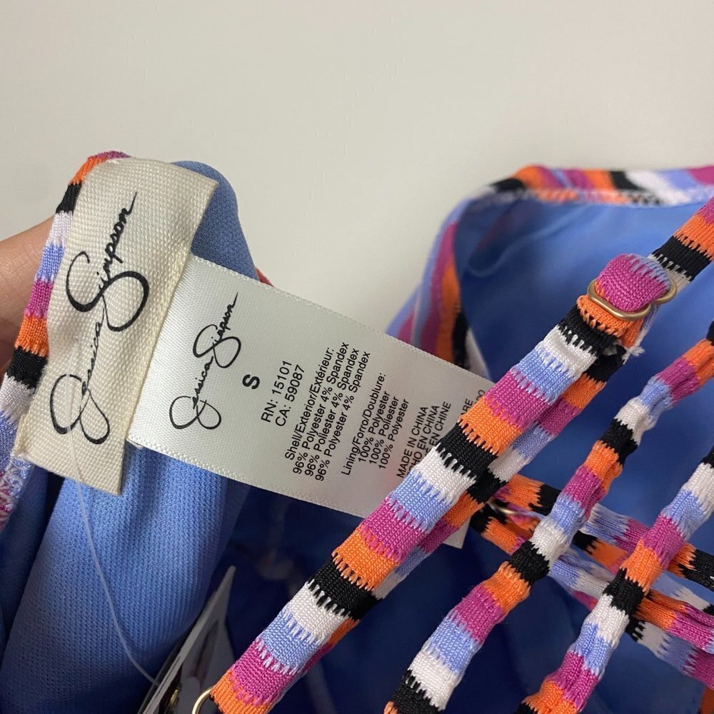 Jessica Simpson Got the Groove Plunge Strappy One Piece Swimsuit Womens Sall - Picture 7 of 9